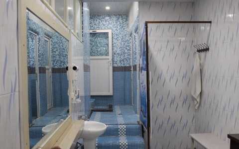 sauna-and-jacuzzi-4